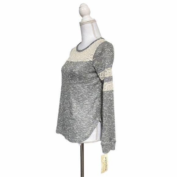 NEW! Small Gray Lace Neckline Long Sleeve Blouse - Picture 3 of 6